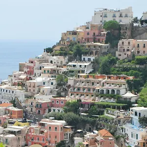 https://il-sogno-di-positano.hotels-amalfi.com