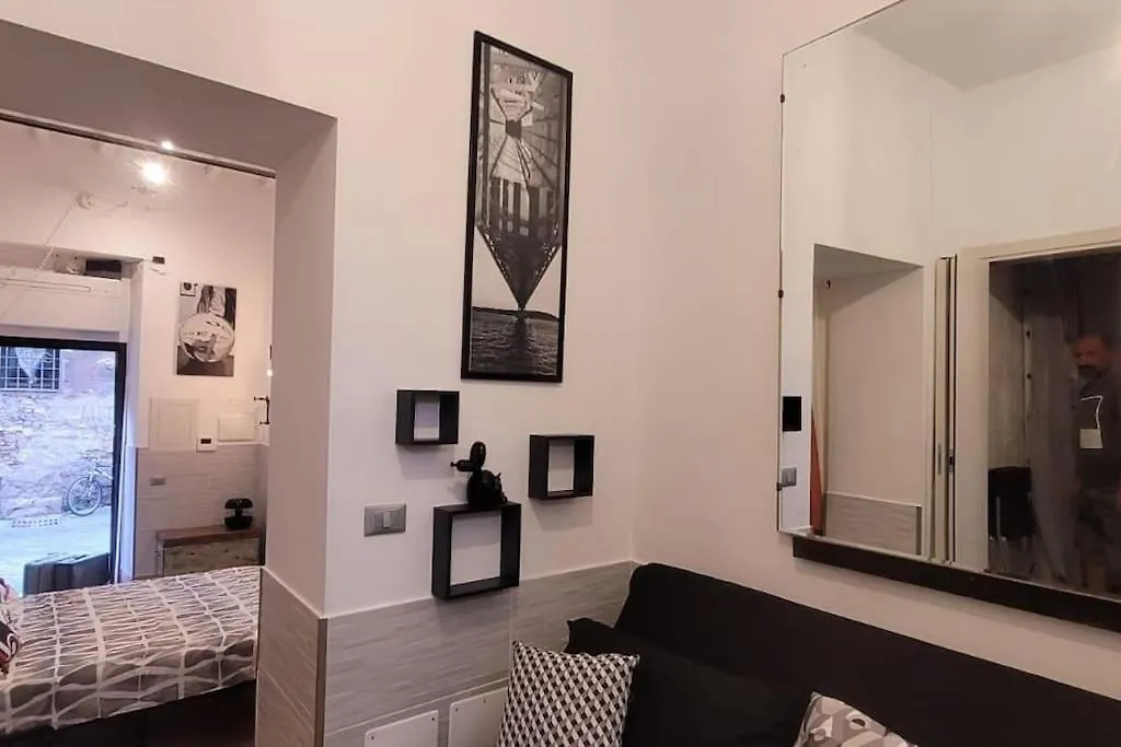 Apartment Trastevere Home Gallery Rome Italy